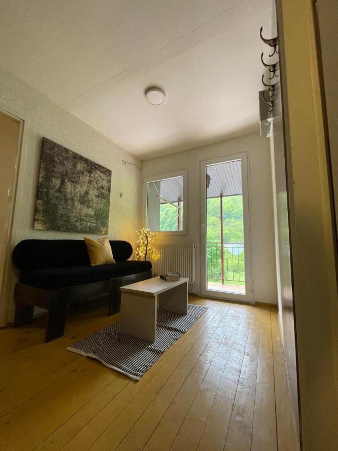 Vertical Hostel Mavrovo Bagian luar foto
