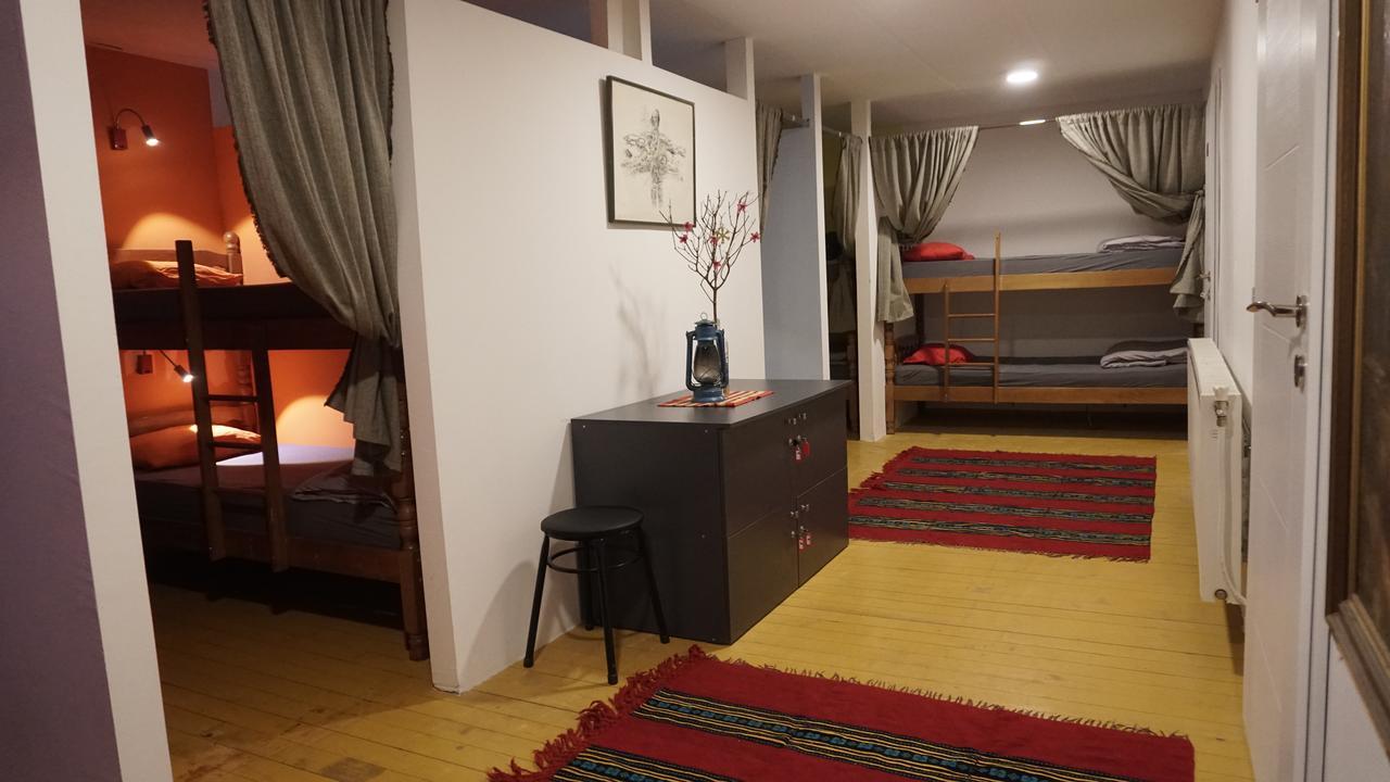 Vertical Hostel Mavrovo Bagian luar foto